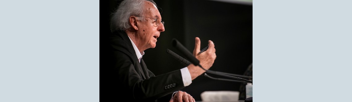 La chronique de Roger-Pol Droit : Les quatre leçons de Robinson Crusoé