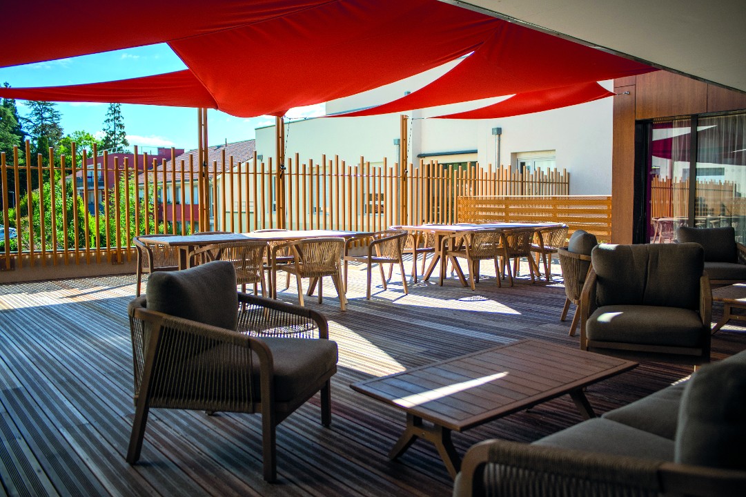 Fondation Partage Vie-ehpad-renovation-terrasse