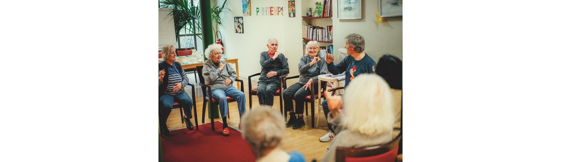 Le conte au cœur du soin : un projet thérapeutique à l’EHPAD Leis Eschirou
