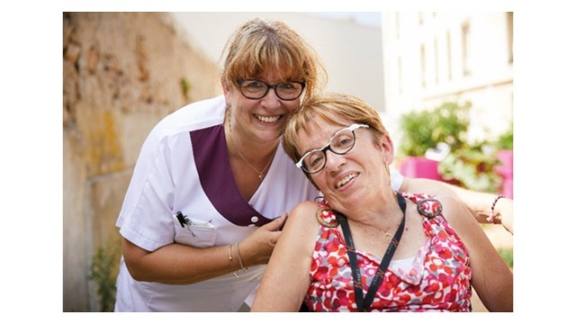 « Je peux faire comme les autres » : l’accompagnement à la marche au Village de la Croix Blanche