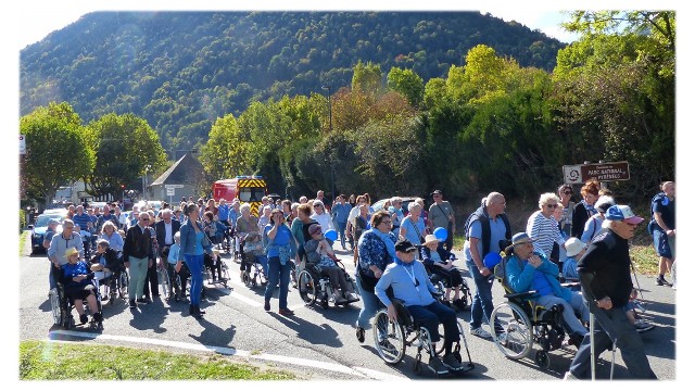 Marche Bleue à Guchen : un moment fort entre générations