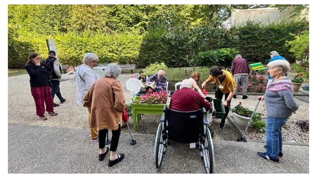 Jardin potager : cultiver le lien avec la terre à l’EHPAD Les Vignes